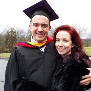 Meet your Posher, Dustin